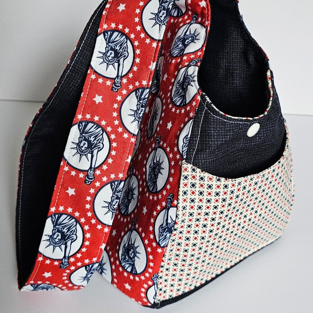 NEW Patriotic Statue of Liberty USA Red White Blue Sling Bag Shoulder Purse